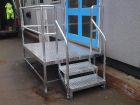 Access platform with steps